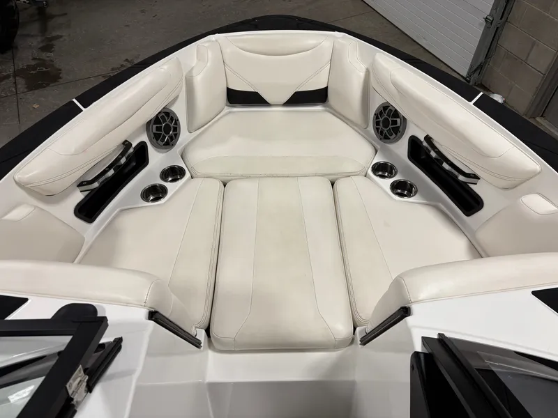 Slide: The Image of Axis T22 2019 - 15