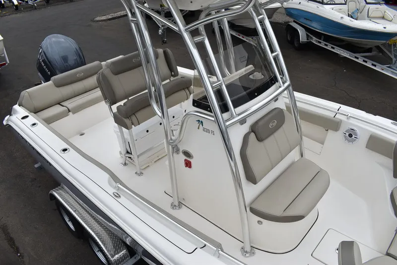 Slide: The Image of Key West Boats 239 FS 2025 - 12