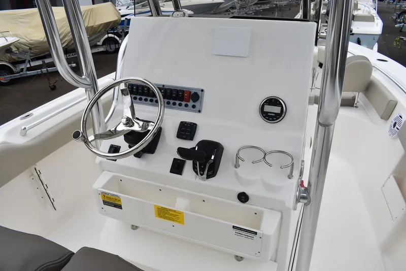 Slide: The Image of Key West Boats 239 FS 2025 - 32