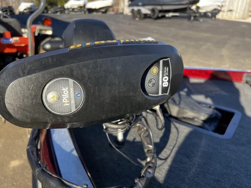 Slide: The Image of 2018 Ranger Z519C boat with Minn Kota i-Pilot trolling motor. - 2