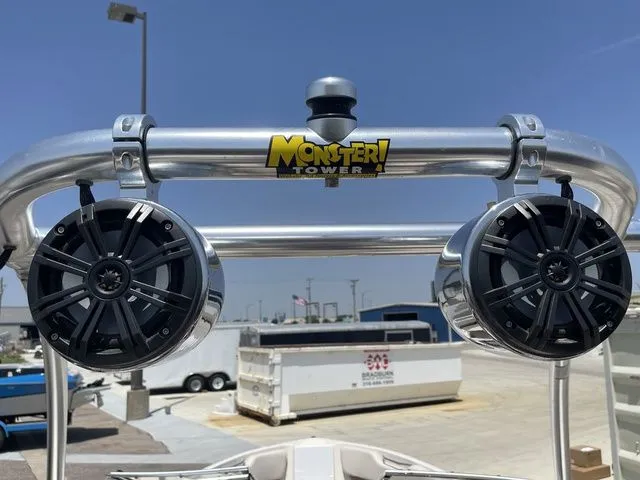 Slide: The Image of Regal 2100 LSR 2000 - 24