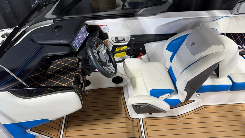 Slide: The Image of Nautique Super Air Nautique GS22 2021 - 53