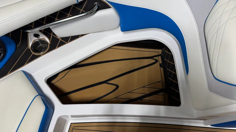 Slide: The Image of Nautique Super Air Nautique GS22 2021 - 82
