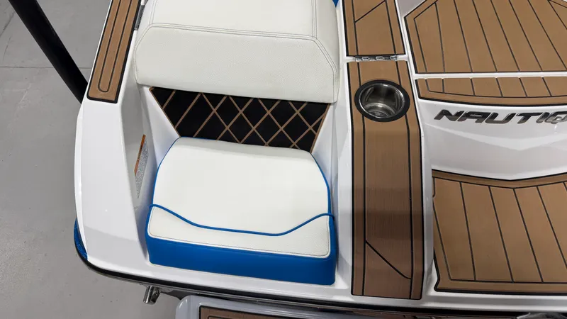 Slide: The Image of Nautique Super Air Nautique GS22 2021 - 10