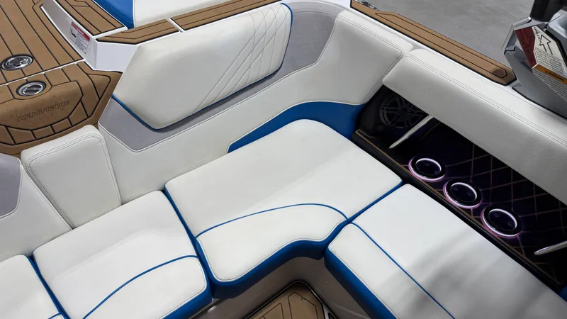 Slide: The Image of Nautique Super Air Nautique GS22 2021 - 35