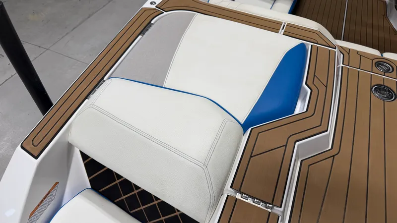 Slide: The Image of Nautique Super Air Nautique GS22 2021 - 11