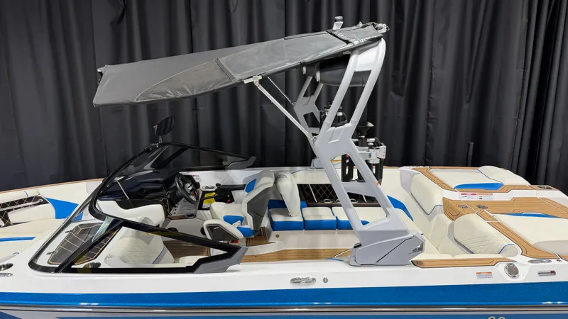 Slide: The Image of Nautique Super Air Nautique GS22 2021 - 5