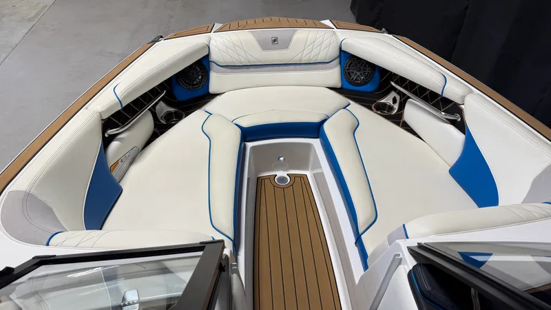 Slide: The Image of Nautique Super Air Nautique GS22 2021 - 73