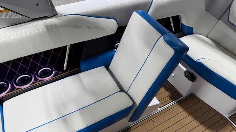 Slide: The Image of Nautique Super Air Nautique GS22 2021 - 43