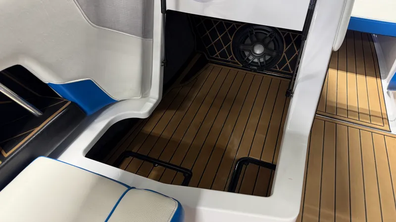 Slide: The Image of Nautique Super Air Nautique GS22 2021 - 46