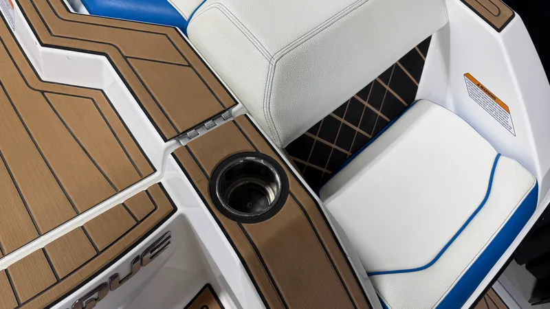 Slide: The Image of Nautique Super Air Nautique GS22 2021 - 14