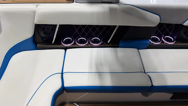 Slide: The Image of Nautique Super Air Nautique GS22 2021 - 37