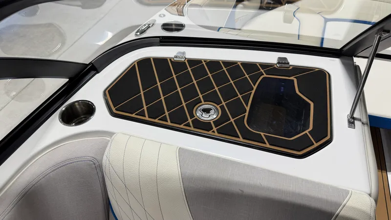 Slide: The Image of Nautique Super Air Nautique GS22 2021 - 49