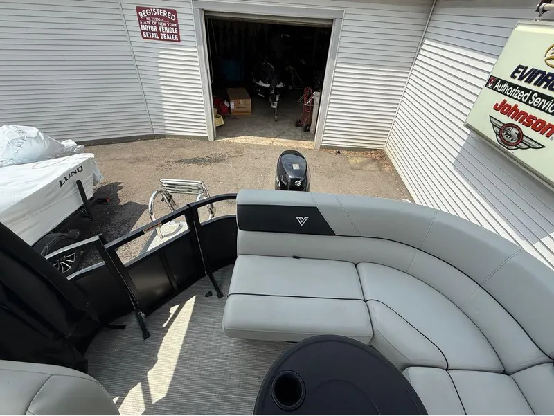 Slide: The Image of Viaggio DM 18C 2023 - 6