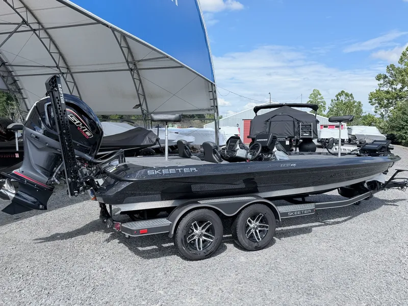 Slide: The Image of Skeeter ZXR21 2023 - 18