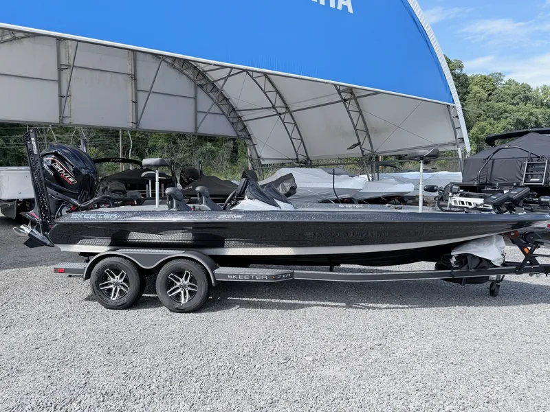 Slide: The Image of Skeeter ZXR21 2023 - 4