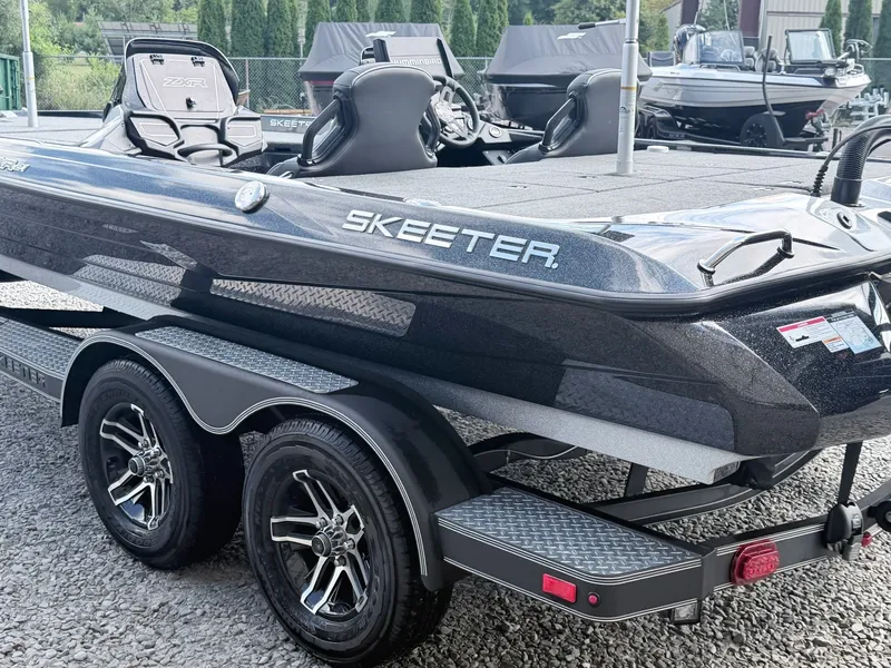 Slide: The Image of Skeeter ZXR21 2023 - 36