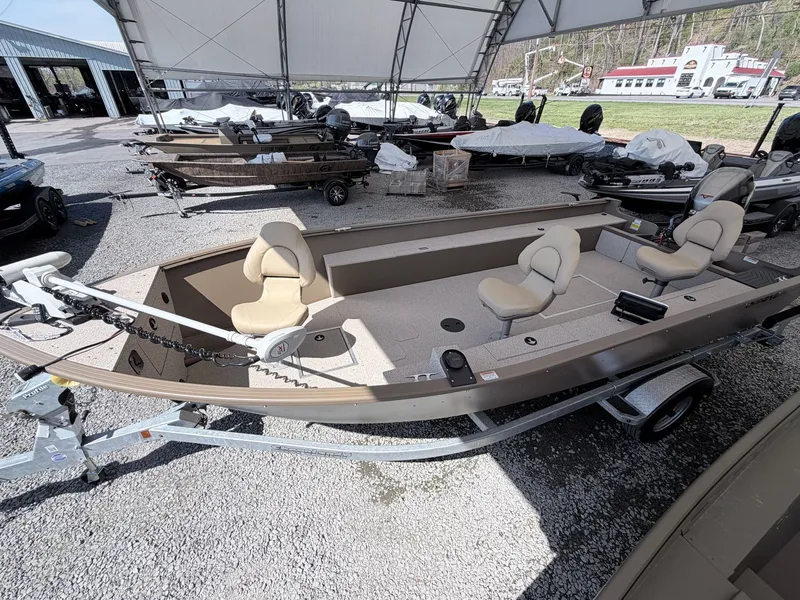 Slide: The Image of Starcraft Freedom 180 Tiller 2023 - 22