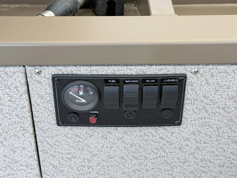 Slide: The Image of Starcraft Freedom 180 Tiller 2023 - 27