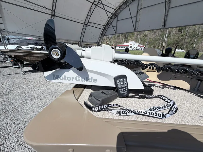 Slide: The Image of Starcraft Freedom 180 Tiller 2023 - 31