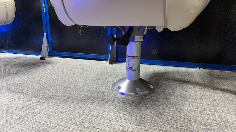 Slide: The Image of Premier 230 SUNSATION 2018 - 32