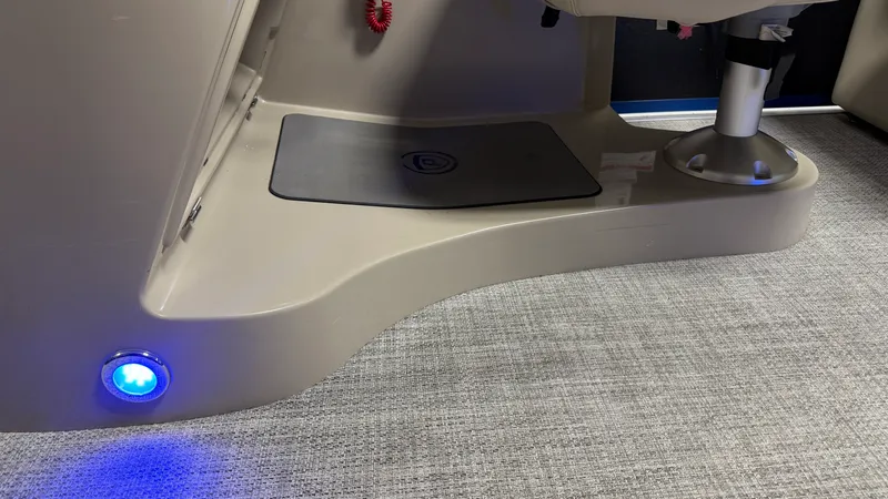Slide: The Image of Premier 230 SUNSATION 2018 - 45