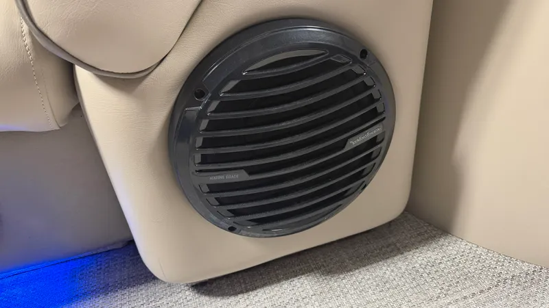 Slide: The Image of Premier 230 SUNSATION 2018 - 20