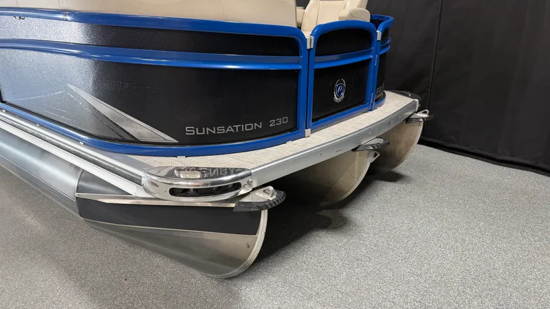 Slide: The Image of Premier 230 SUNSATION 2018 - 7