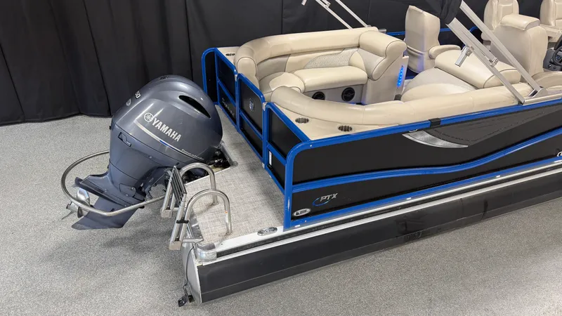 Slide: The Image of Premier 230 SUNSATION 2018 - 4