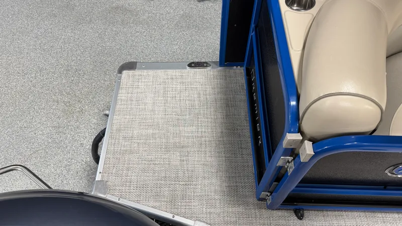 Slide: The Image of Premier 230 SUNSATION 2018 - 79