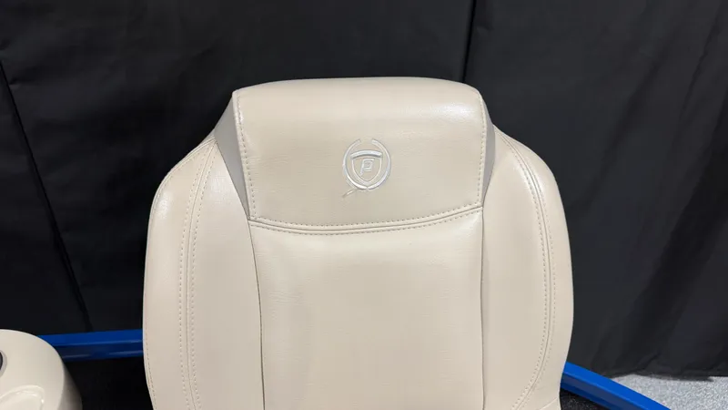 Slide: The Image of Premier 230 SUNSATION 2018 - 29