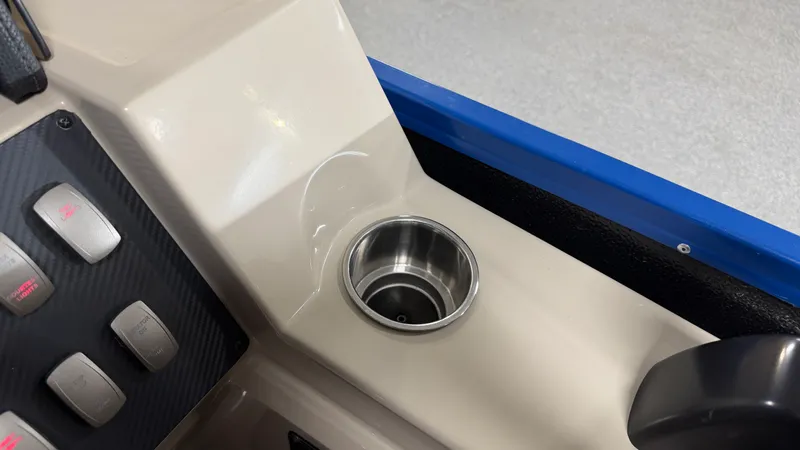 Slide: The Image of Premier 230 SUNSATION 2018 - 48