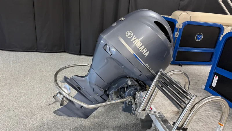 Slide: The Image of Premier 230 SUNSATION 2018 - 82