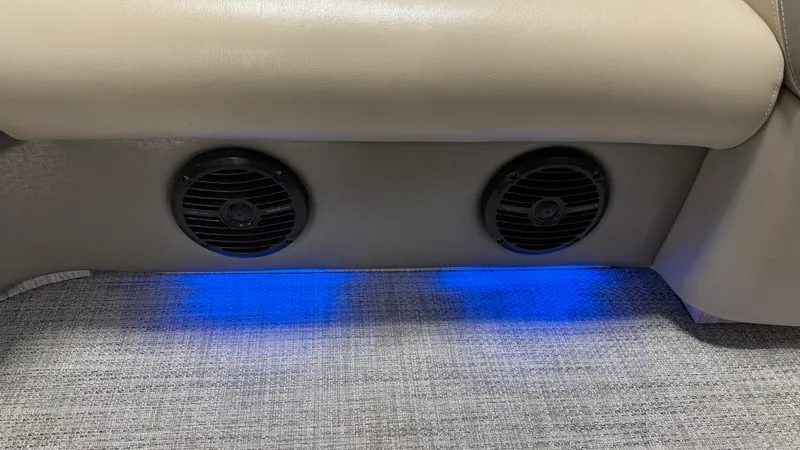 Slide: The Image of Premier 230 SUNSATION 2018 - 71