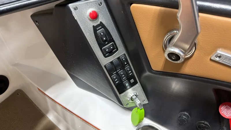 Slide: The Image of Mastercraft X-23 2016 - 56