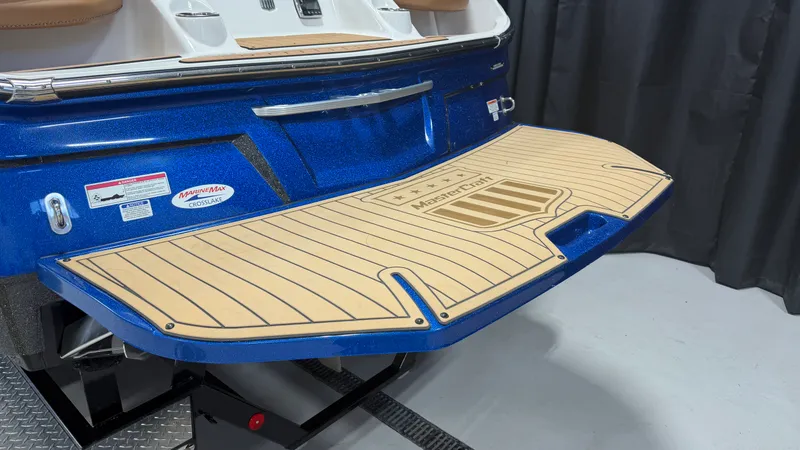 Slide: The Image of Mastercraft X-23 2016 - 8