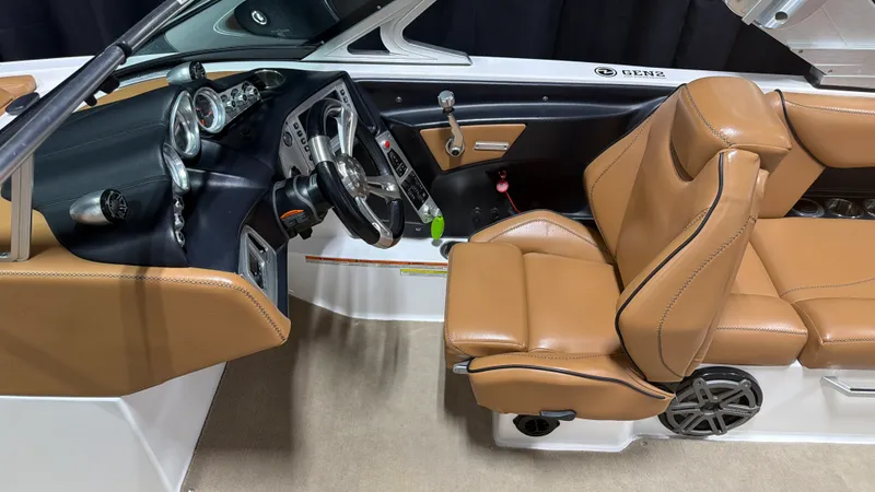 Slide: The Image of Mastercraft X-23 2016 - 48