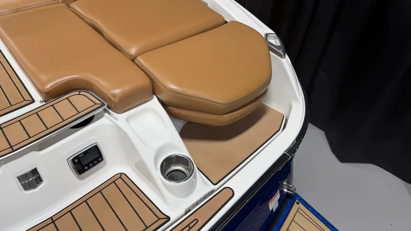 Slide: The Image of Mastercraft X-23 2016 - 16