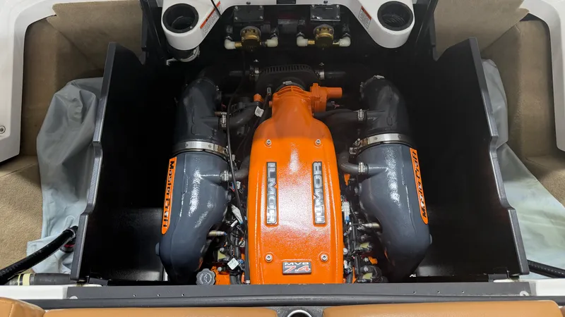 Slide: The Image of Mastercraft X-23 2016 - 21