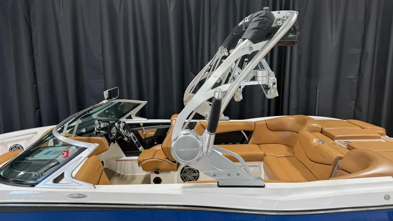 Slide: The Image of Mastercraft X-23 2016 - 5