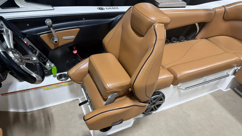 Slide: The Image of Mastercraft X-23 2016 - 49