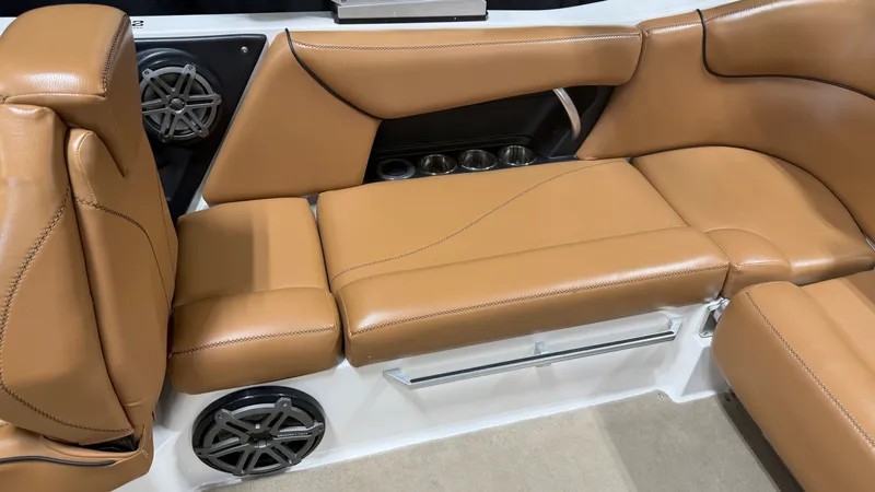 Slide: The Image of Mastercraft X-23 2016 - 24