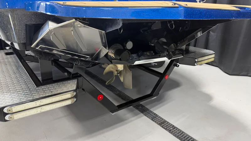 Slide: The Image of Mastercraft X-23 2016 - 7