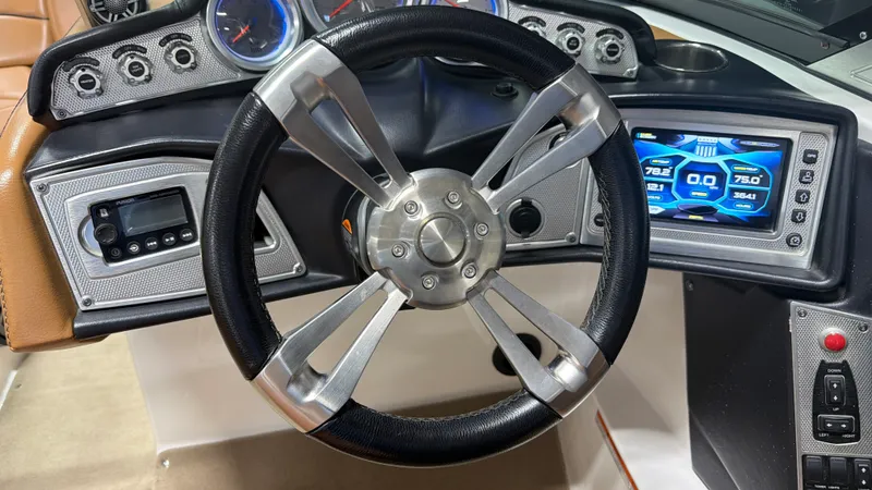 Slide: The Image of Mastercraft X-23 2016 - 64