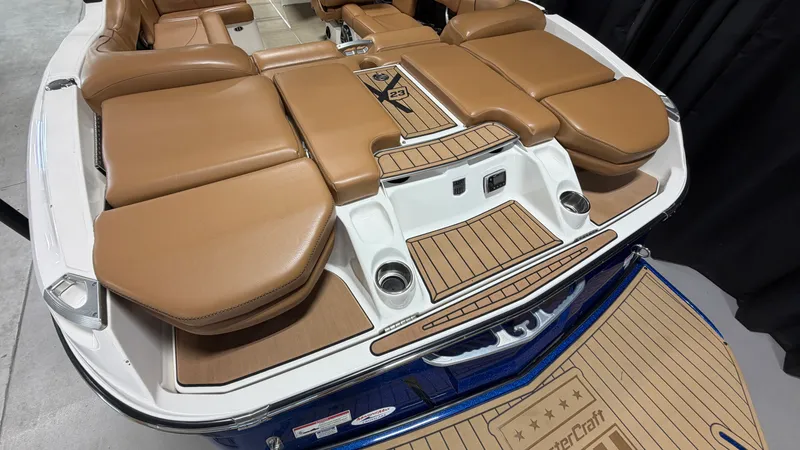 Slide: The Image of Mastercraft X-23 2016 - 9