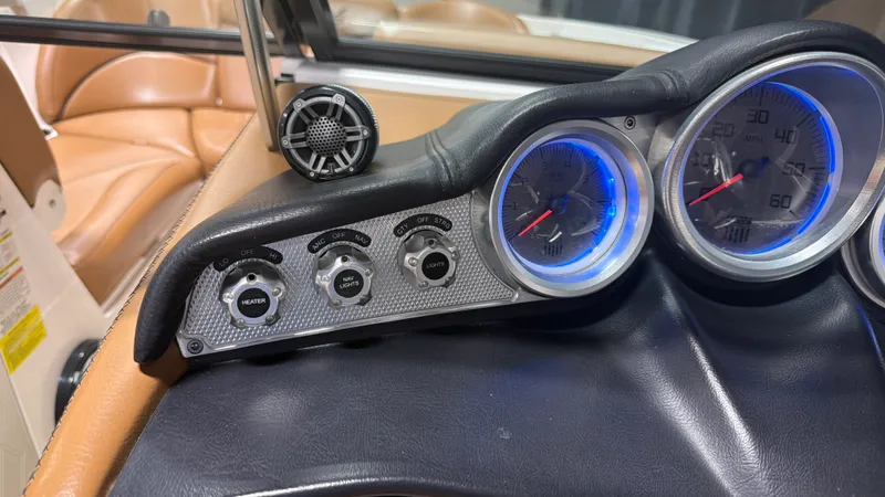 Slide: The Image of Mastercraft X-23 2016 - 62