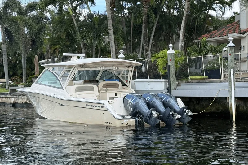 Slide: The Image of Grady-White 375 FREEDOM 2014 - 11