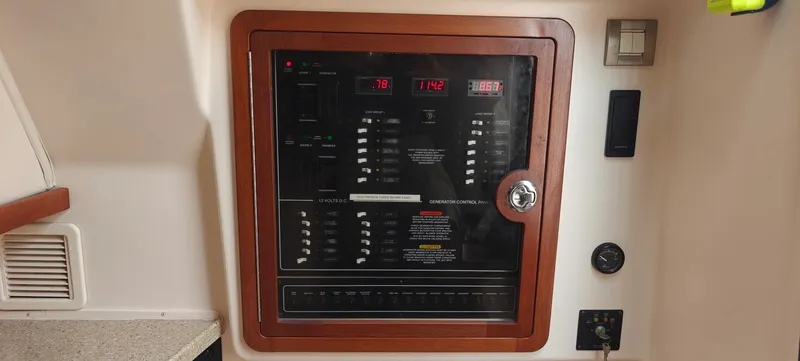 Slide: The Image of Grady-White 375 FREEDOM 2014 - 23