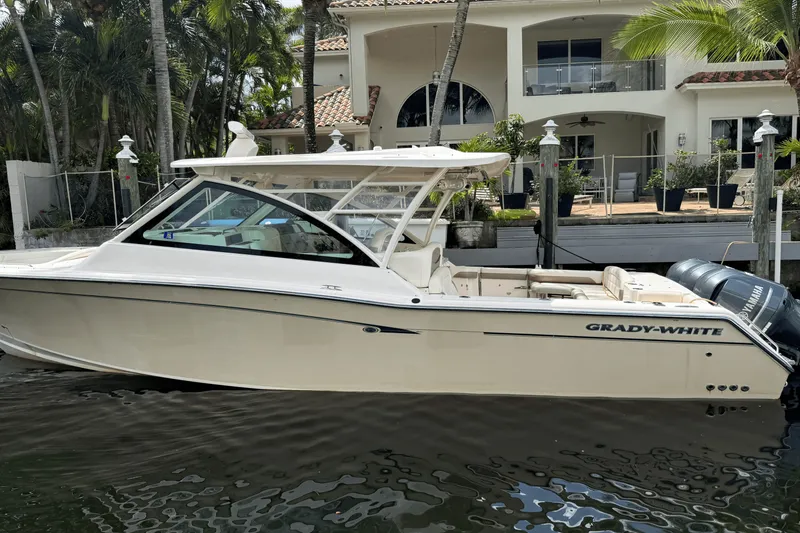 Slide: The Image of Grady-White 375 FREEDOM 2014 - 9