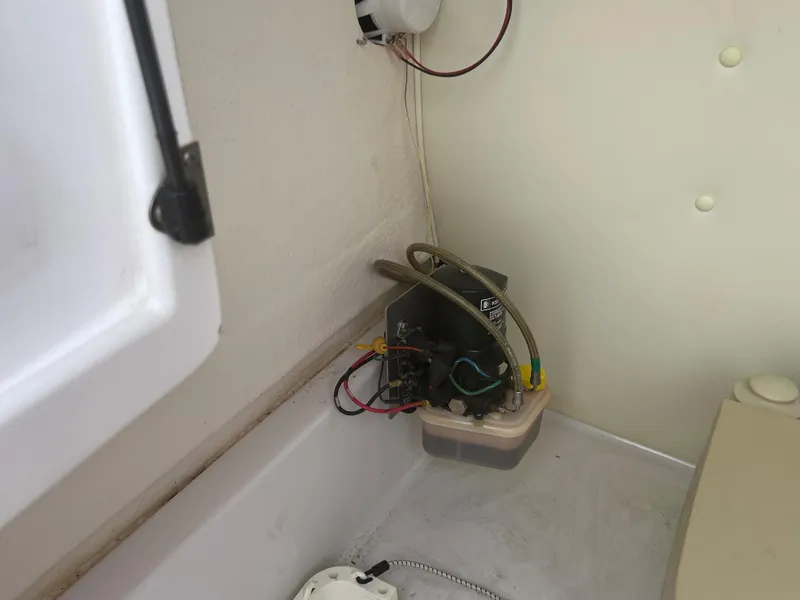 Slide: The Image of Donzi 29 ZF Cuddy 2002 - 59